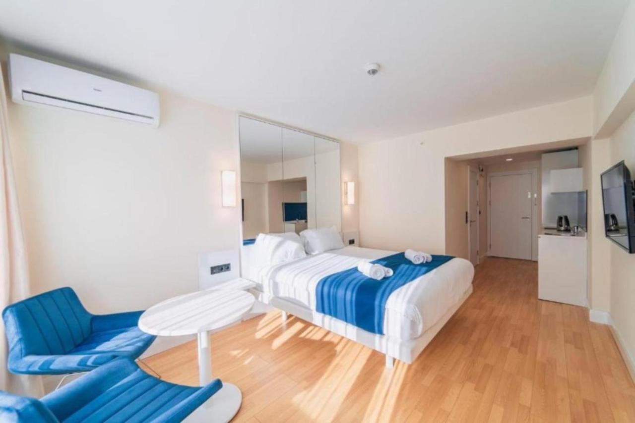 Panoramic Sea And City View Aparthotel In Orbi City Batumi Exterior foto