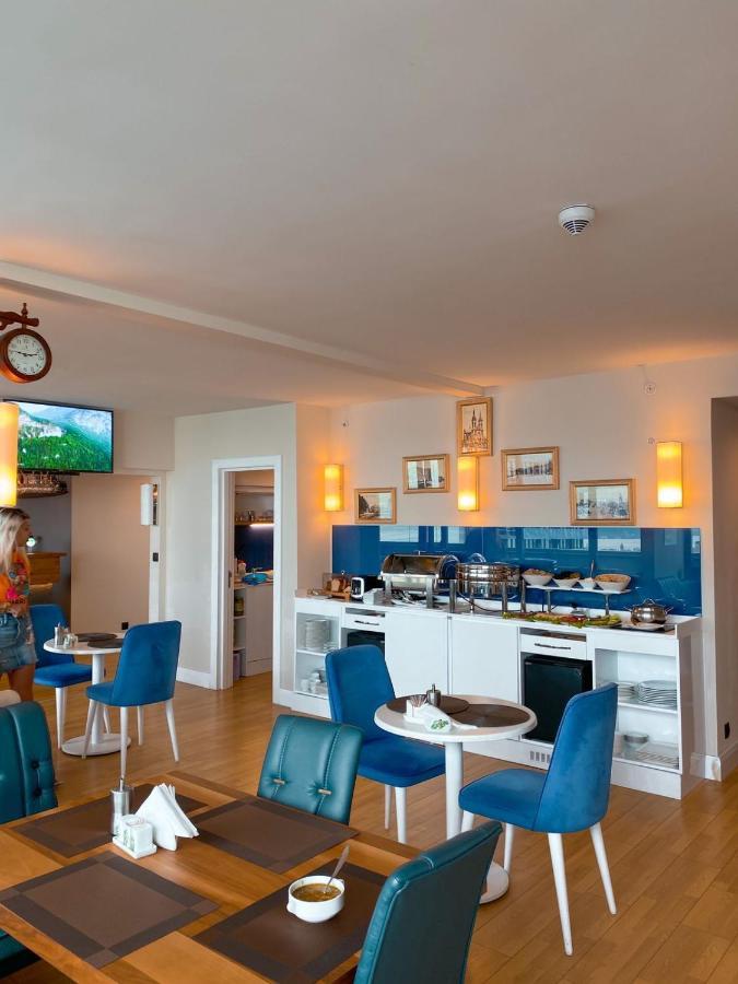 Panoramic Sea And City View Aparthotel In Orbi City Batumi Exterior foto